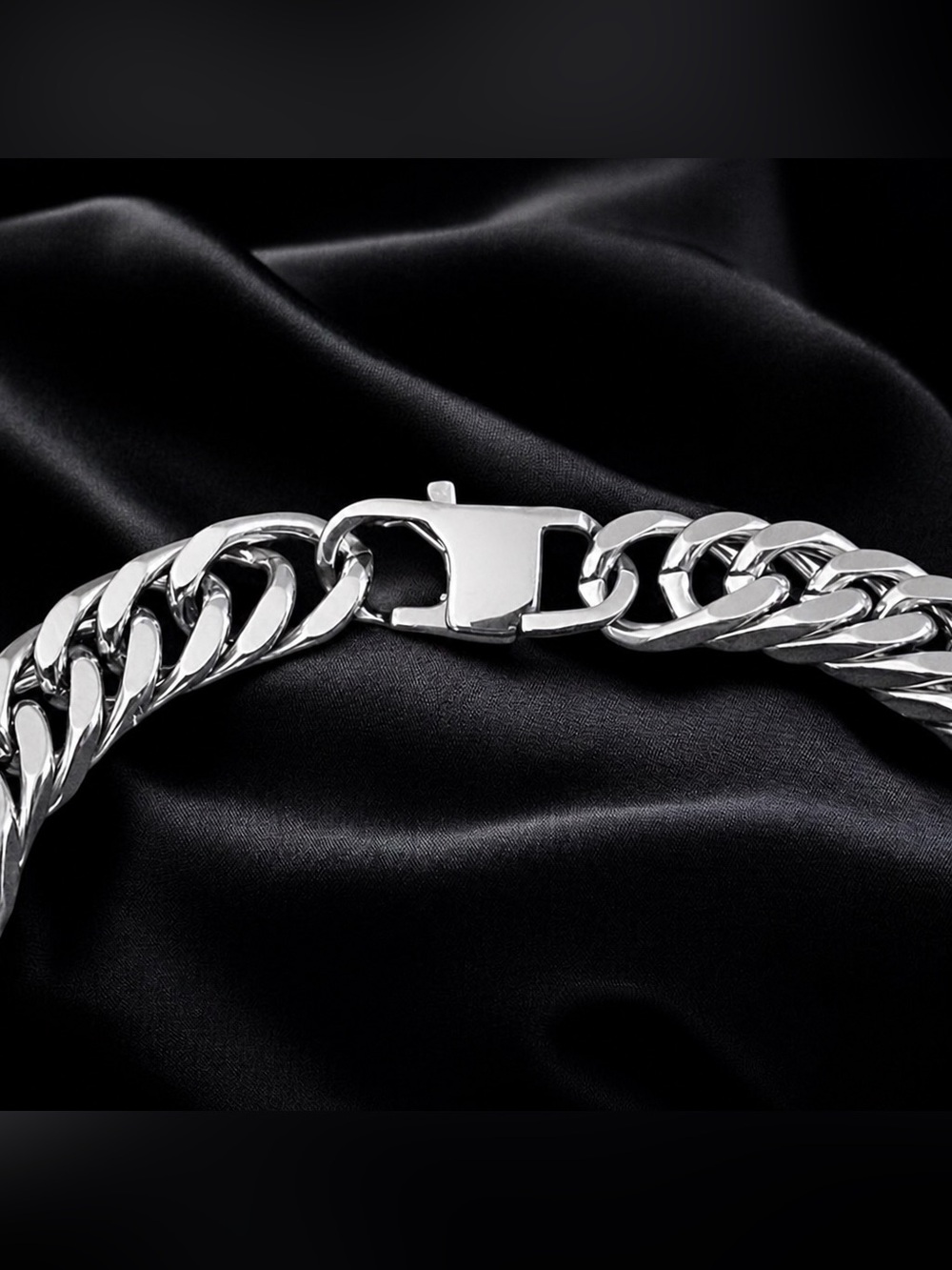 Stainless Steel curb 7.5 inches long and 8mm width bracelet - Silver - Picture 3 of 4